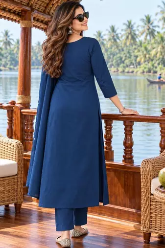 women ethnic motifs embroidered regular thread work  cotton kurta with trousers & with
