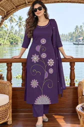 women floral embroidered regular  cotton kurta with trousers & with dupatta