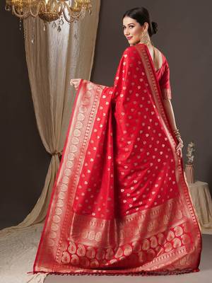 Red floral zari banarasi saree 2