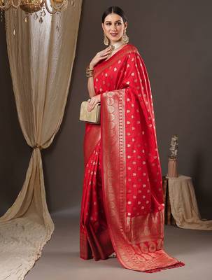 Red floral zari banarasi saree 3