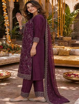 women embroidered regular thread work kurta set 3