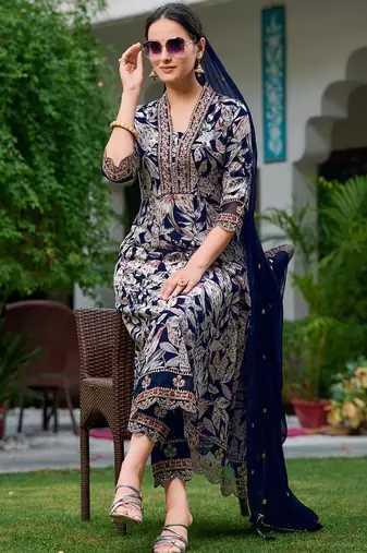 women floral printed a-line kurta with trousers & dupatta