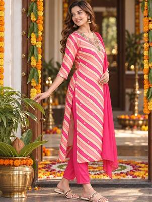 women printed regular sequinned chanderi silk kurta with trousers & dupatta 3