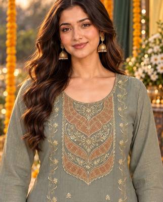 women ethnic motifs embroidered regular thread work kurta with palazzos & with dupatta 2