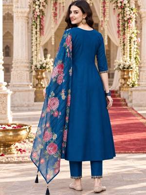 trousers & with dupatta 4