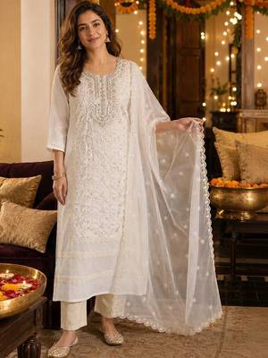 women ethnic embroidered chanderi cotton kurta with trousers & dupatta 1