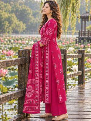 women ethnic motifs printed regular  cotton kurta with palazzos & with dupatta 4