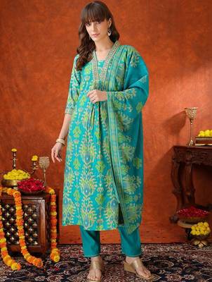 women ethnic motifs embroidered mirror work kurta with trousers & with dupatta 1