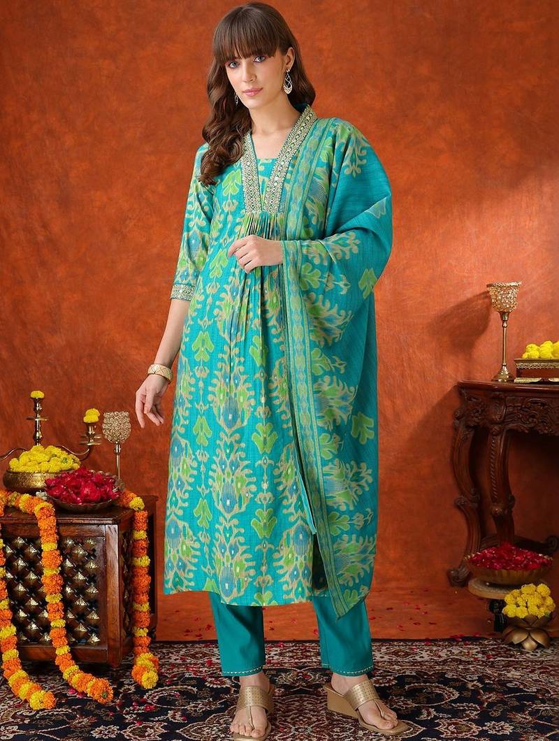women ethnic motifs embroidered mirror work kurta with trousers & with dupatta