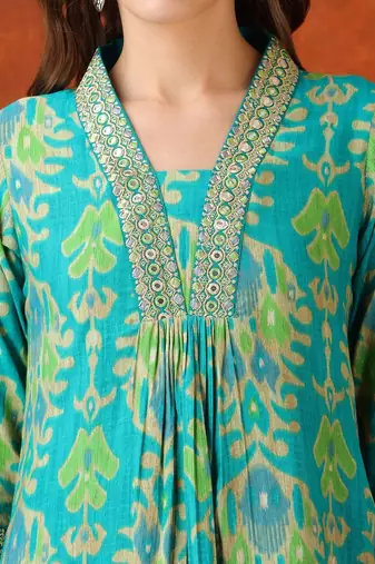 women ethnic motifs embroidered mirror work kurta with trousers & with dupatta
