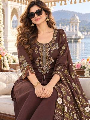 women ethnic motifs embroidered regular thread work  cotton kurta with trousers & with 2