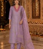 women ethnic motifs printed regular thread work kurta with trousers & with dupatta