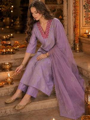 women ethnic motifs printed regular thread work kurta with trousers & with dupatta 5