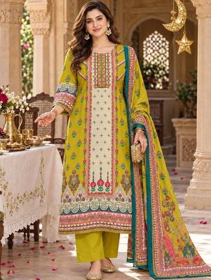 women ethnic motifs printed regular  cotton kurta with trousers & with dupatta 1