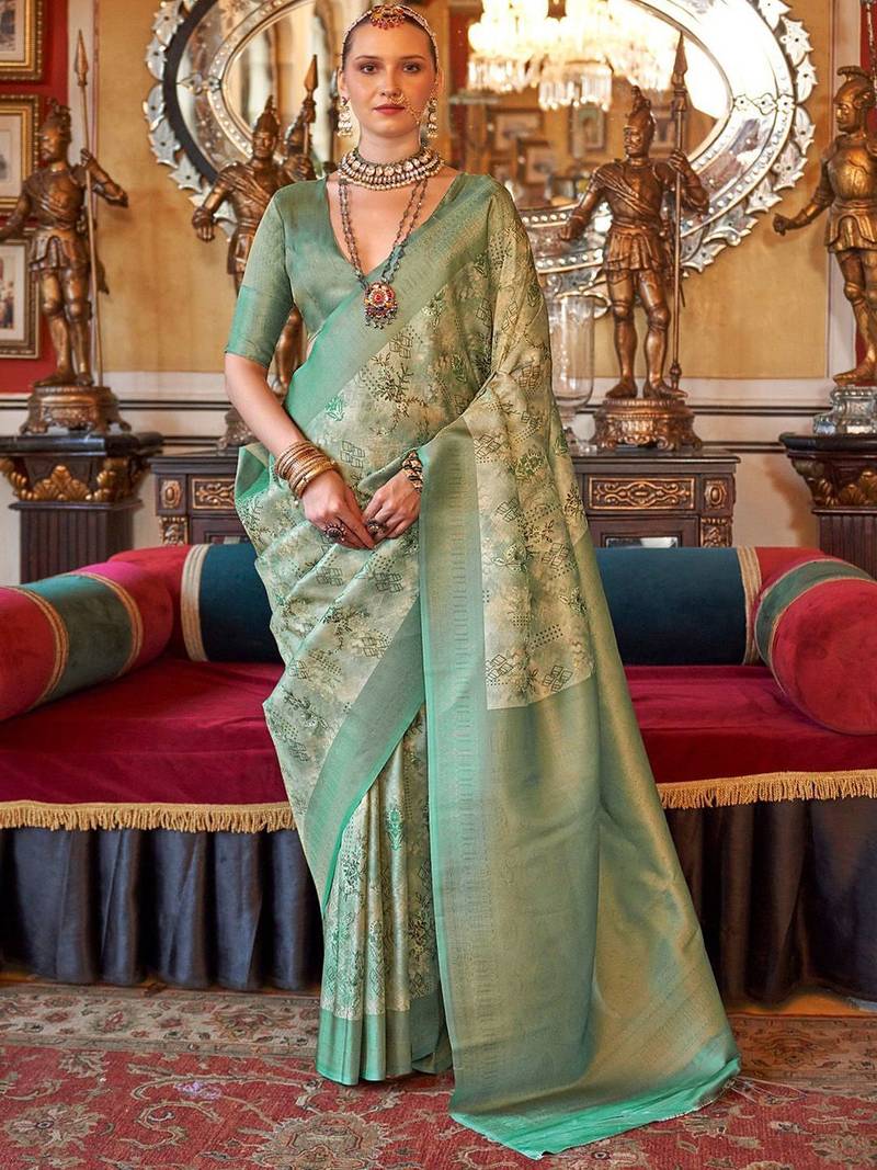 Beige woven design zari kanjeevaram saree
