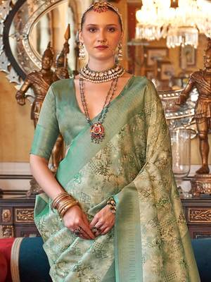 Beige woven design zari kanjeevaram saree 3