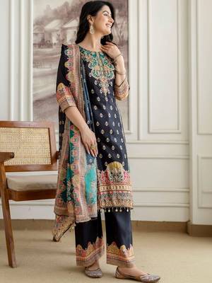 women ethnic motifs embroidered regular kurta with palazzos & with dupatta 6