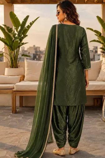 women ethnic motifs regular mirror work kurta with patiala & with dupatta