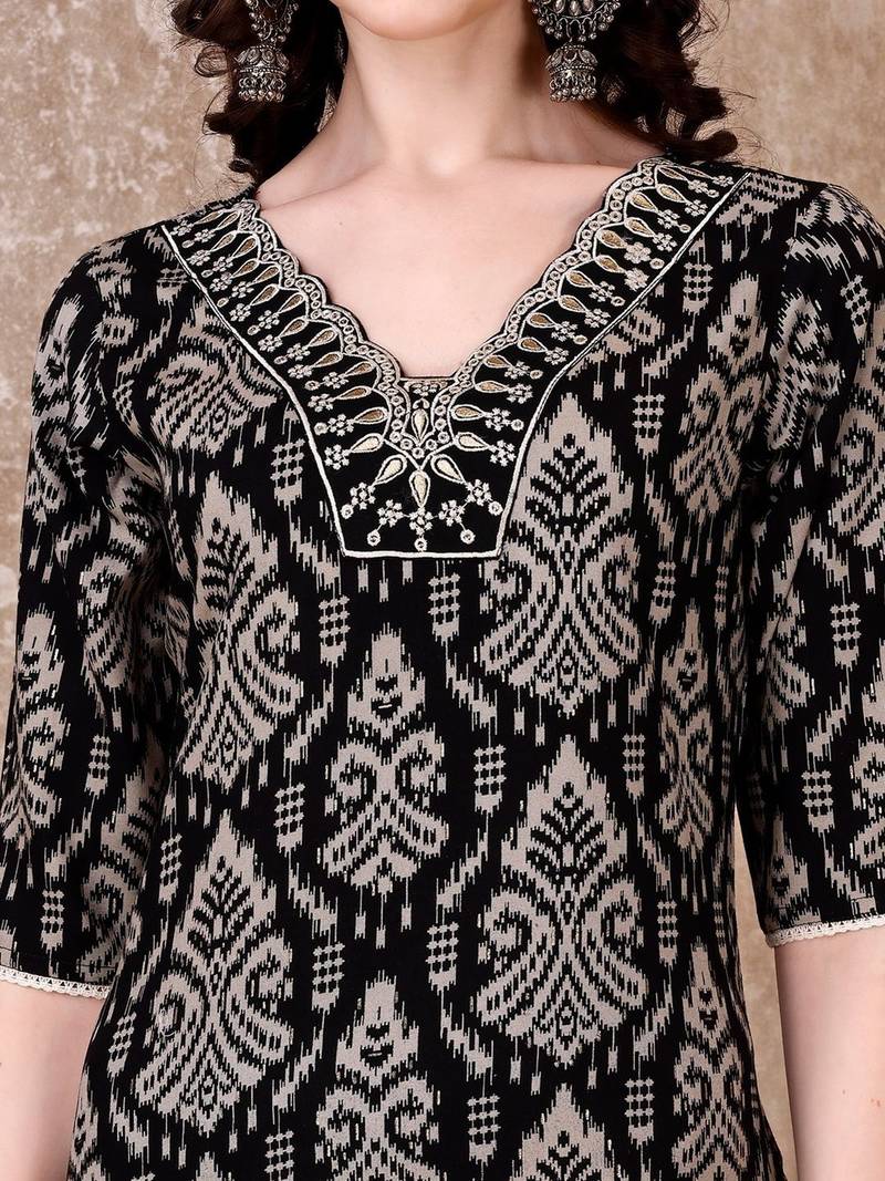 women ethnic motifs printed regular thread work kurta with trousers