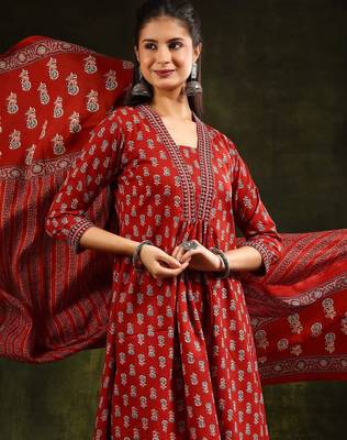 women ethnic motifs printed empire kurta with trousers & with dupatta 2