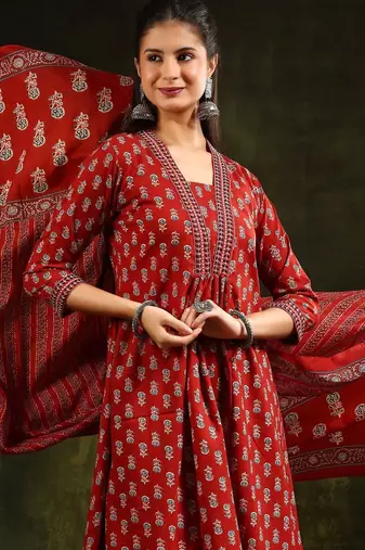 women ethnic motifs printed empire kurta with trousers & with dupatta