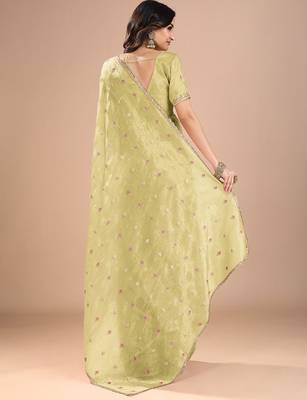 Purple embellished sequinned organza saree 2
