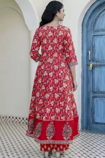 women floral printed tiered  cotton kurta with palazzos & with dupatta