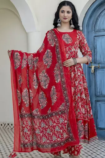 women floral printed tiered  cotton kurta with palazzos & with dupatta