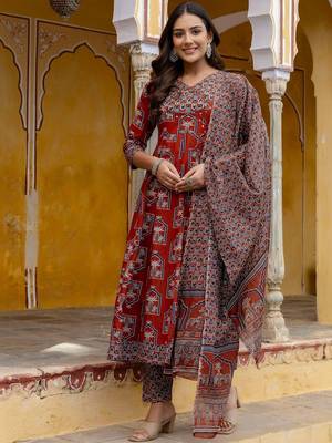 women ethnic motifs printed angrakha  cotton kurta with trousers & with dupatta 7
