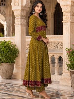 women ethnic motifs printed angrakha  cotton kurta with trousers & with dupatta 2