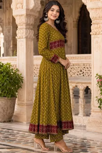 women ethnic motifs printed angrakha  cotton kurta with trousers & with dupatta