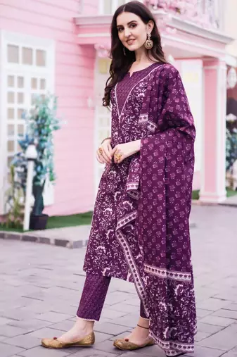 women floral printed regular  cotton kurta with trousers & with dupatta
