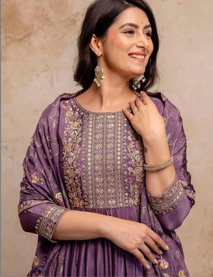 women ethnic motifs embroidered empire  silk kurta with trousers & with dupatta 2