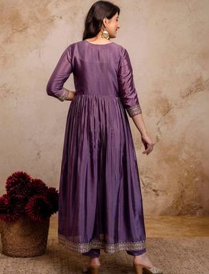 women ethnic motifs embroidered empire  silk kurta with trousers & with dupatta 5