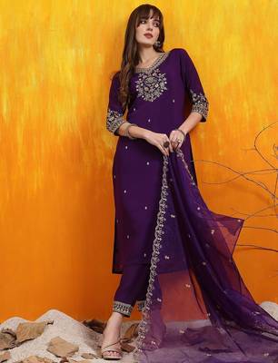 floral embroidered chanderi cotton v-neck straight kurta with trousers and dupatta 4