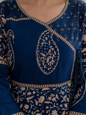 women ethnic motifs printed angrakha  cotton kurta with trousers & with dupatta 3