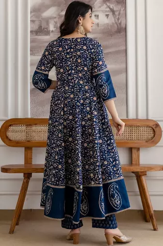 women ethnic motifs printed angrakha  cotton kurta with trousers & with dupatta