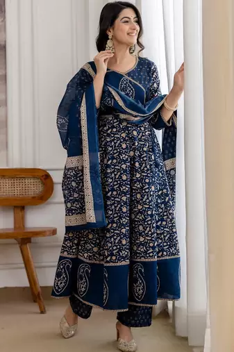 women ethnic motifs printed angrakha  cotton kurta with trousers & with dupatta
