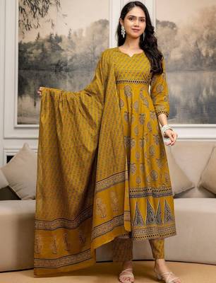 women ethnic motifs printed  cotton kurta with trousers & with dupatta 1