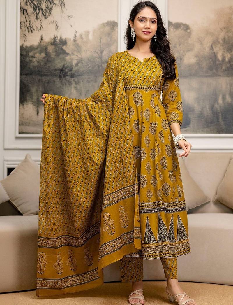 women ethnic motifs printed  cotton kurta with trousers & with dupatta