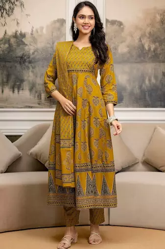 women ethnic motifs printed  cotton kurta with trousers & with dupatta