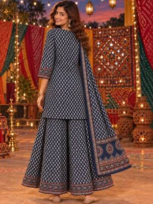women ethnic motifs printed regular  cotton kurta with sharara & with dupatta 4