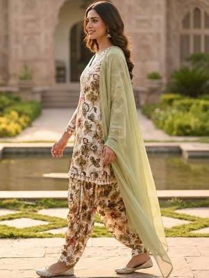 women floral printed regular mirror work kurta with patiala & with dupatta 3