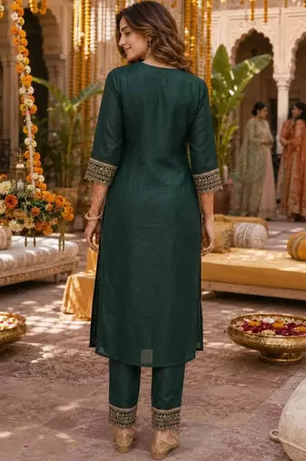women ethnic motifs embroidered regular kurta with trousers & with dupatta