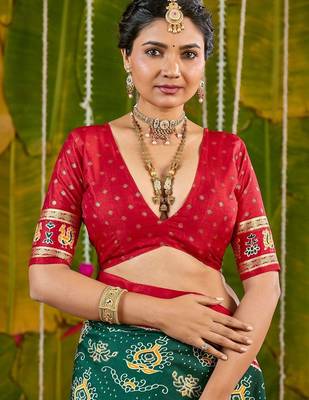 Green bandhani zari silk blend handloom sambalpuri saree 5