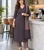 women printed regular  cotton kurta with trousers & with dupatta