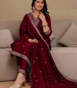 women ethnic motifs embroidered regular thread work kurta with trousers & with dupatta