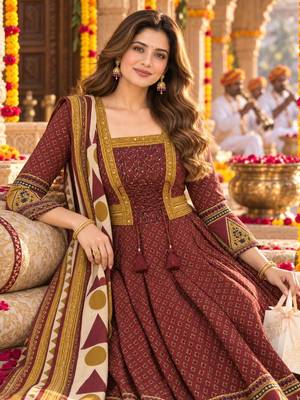 women ethnic motifs printed regular gotta patti  cotton kurta with trousers & with dupatta 2
