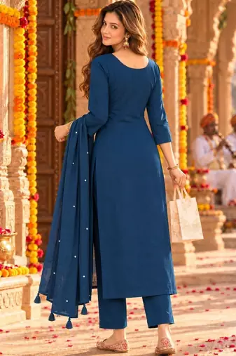 women floral embroidered regular thread work  cotton kurta with trousers & with dupatta