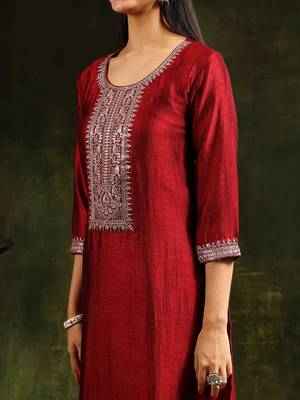 ethnic motifs embroidered sequinned straight kurta with trouser & dupatta 2